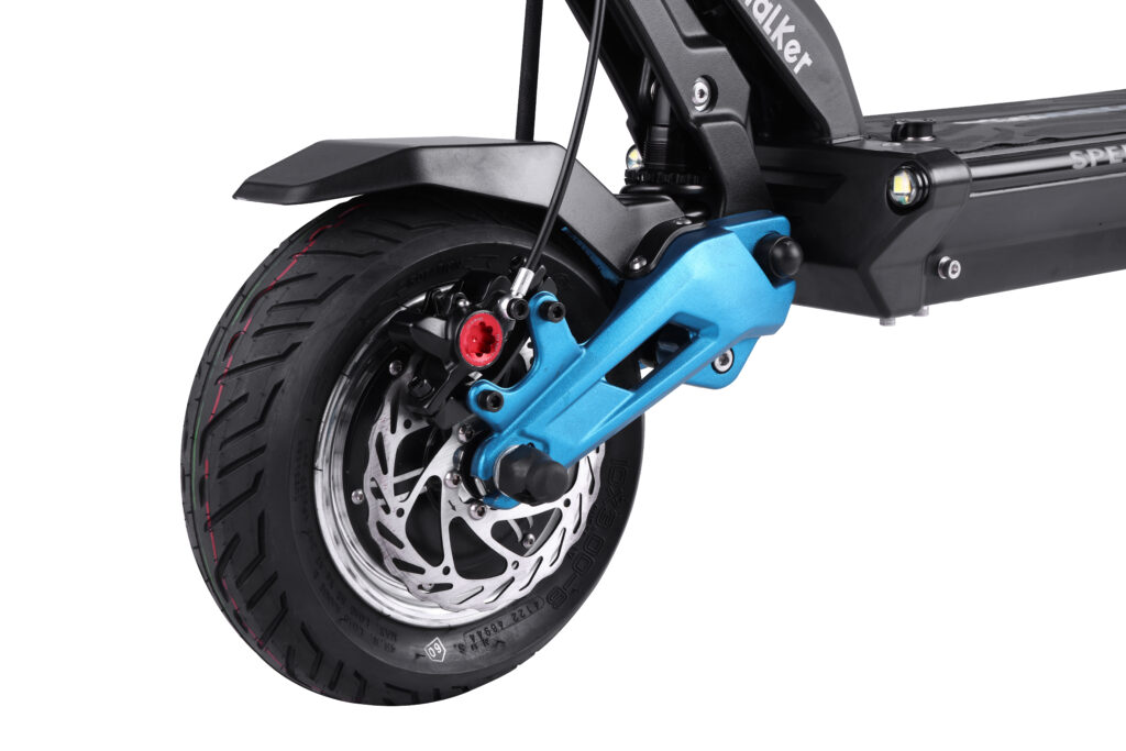 Tiger 9 Pro front tire with hydraulic brakes image