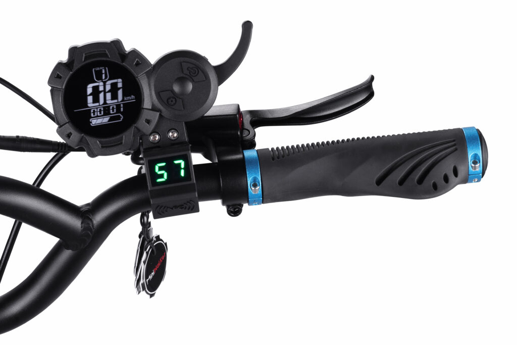 Right side of Tiger 9 Pro handlebar image