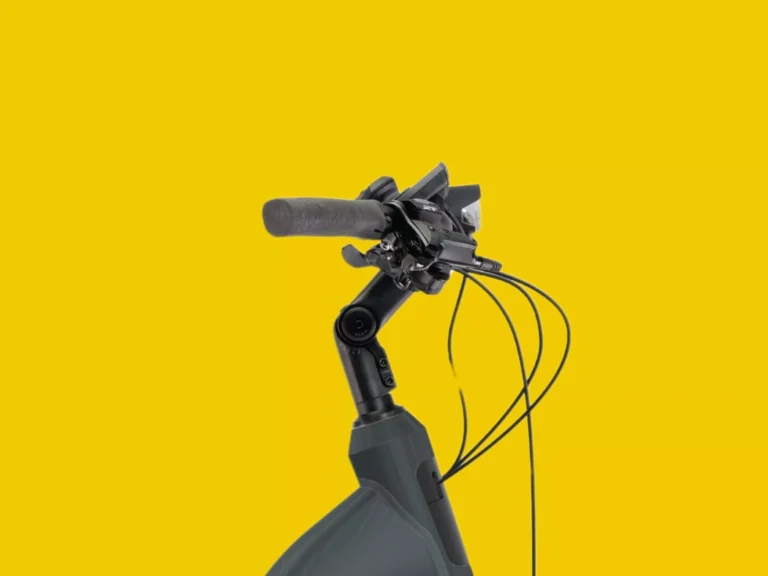 Raleigh Motus Ltd - Derailleur Gear Electric Bike handlebar