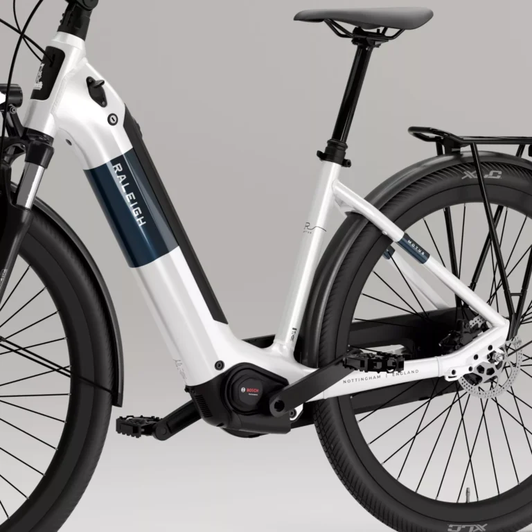 Raleigh Motus - Derailleur Gear Electric Bike 6 Raleigh Motus - Derailleur Gear 2026 key feature frame