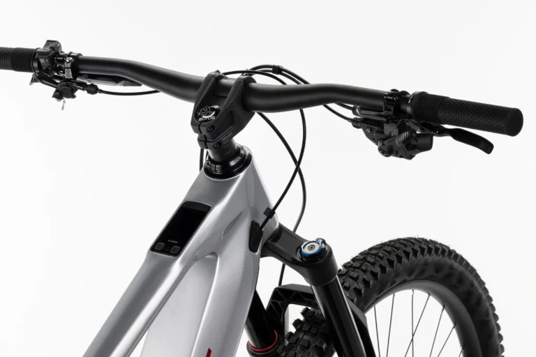 Ghost E-RIOT CF Advanced Electric Bike 7 Ghost E-RIOT CF Advanced handlebar