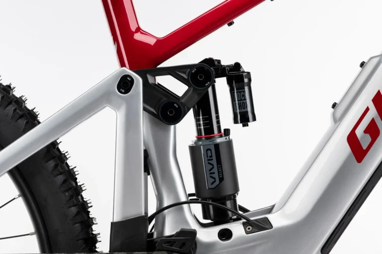 Ghost E-RIOT CF Advanced Electric Bike 6 Ghost E-RIOT CF Advanced rear shock